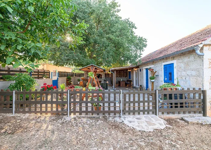 House With A Swimming Pool Konjevrate, Krka - 24925 Vakantiehuis Konjevrate